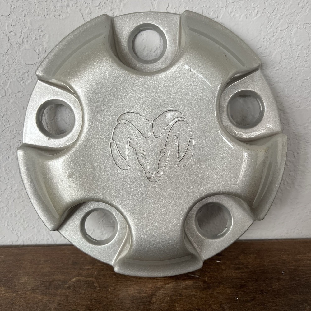 2002 2012 OEM Dodge Ram 1500‎ Wheel Center Hub Cap 5HC16TRMAC Silver